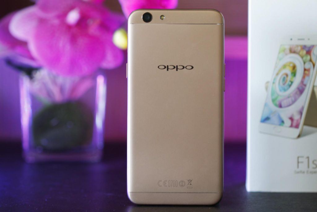 OPPO F1s