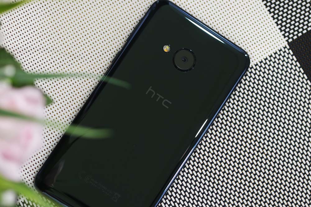HTC U Play review price specs_Philippines