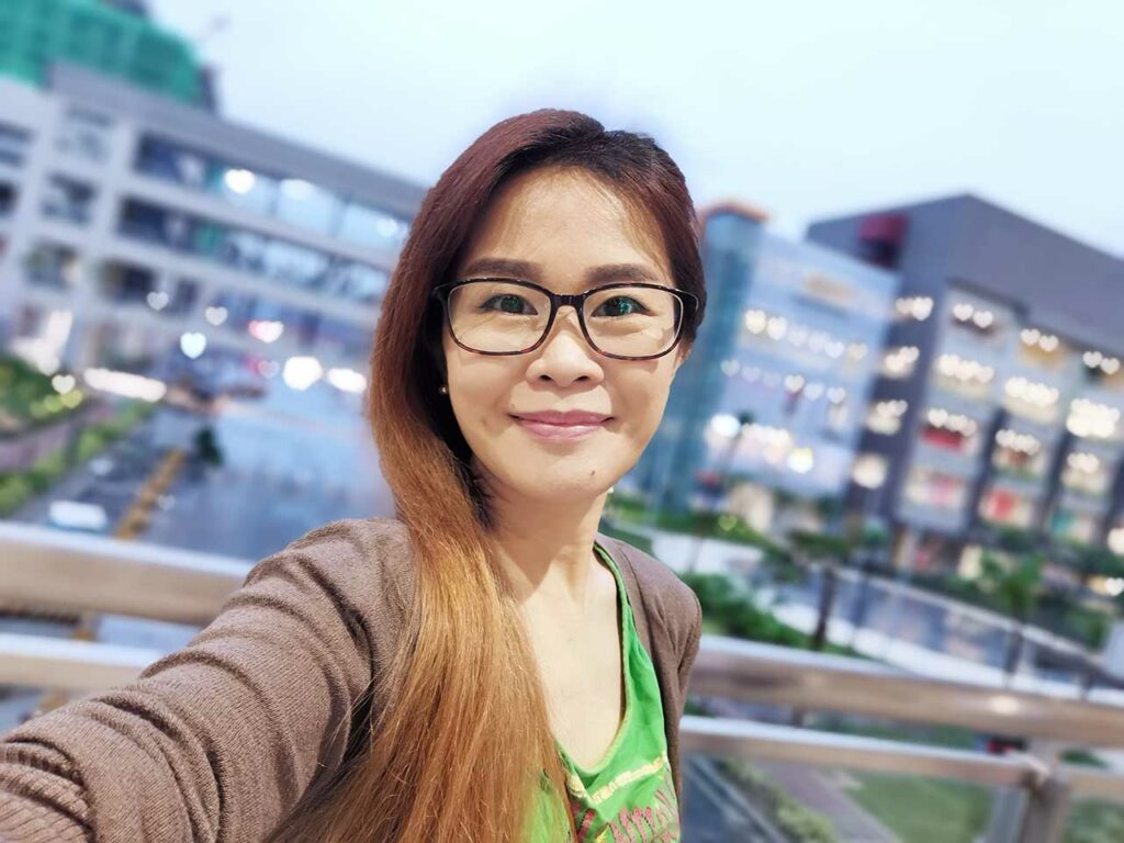 Huawei Mate 30 Pro sample selfie picture taken in portrait mode by Revu Philippines