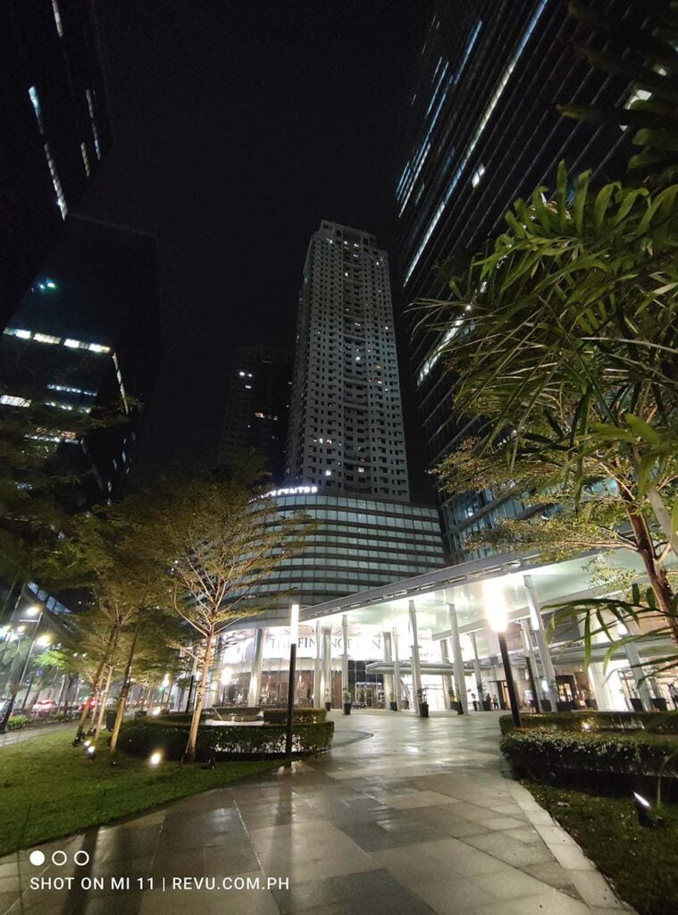 Xiaomi Mi 11 camera sample ultra-wide night picture in Auto mode by Revu Philippines